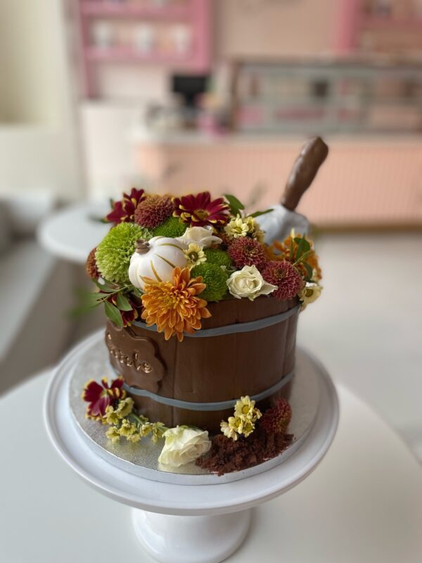 Floral Cake - Image 15